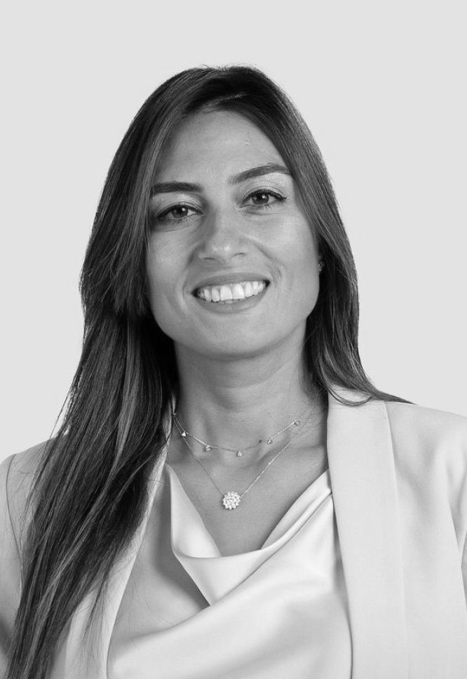 Farah_Hillou.jpg